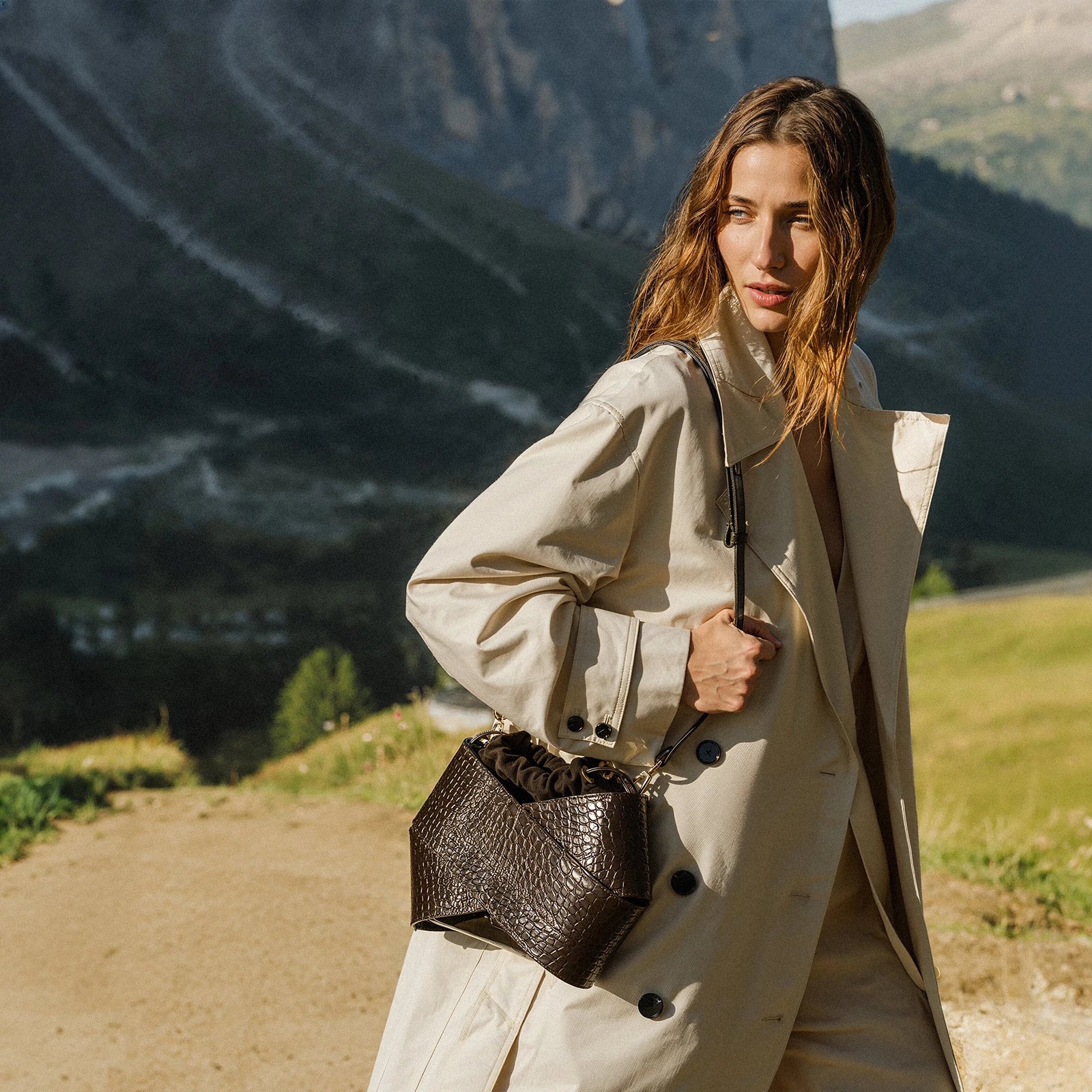 GORZKA CZEKOLADA KROKODYL